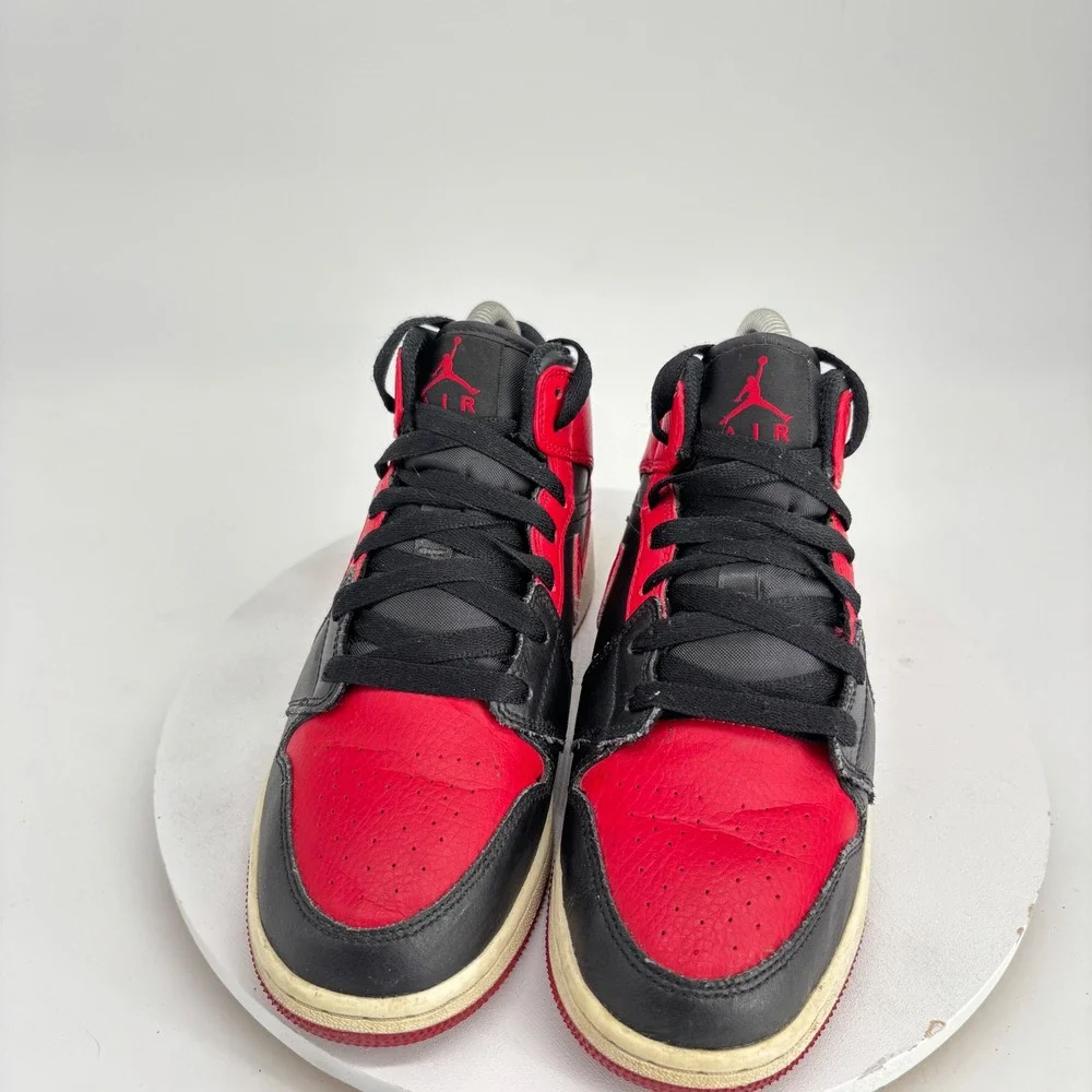 Jordan 1 Mid Sneakers Kids 4.5Y Black Red Banned 554725-074 Leather High Top
